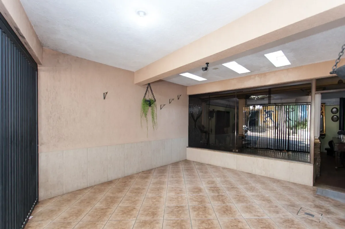 Sobrado para venda em Parque Tietê com 2 quartos, sendo 2 suítes, 131m²