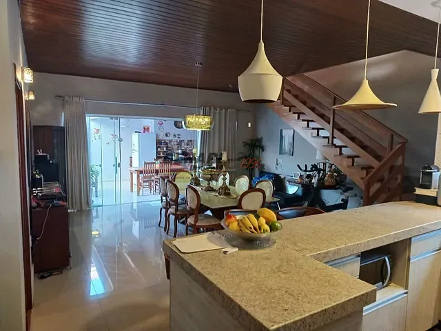 Sobrado com 300m² 4 quartos e 6 banheiros, à venda, no bairro Jardim Portal dos Ipês em Indaiatuba