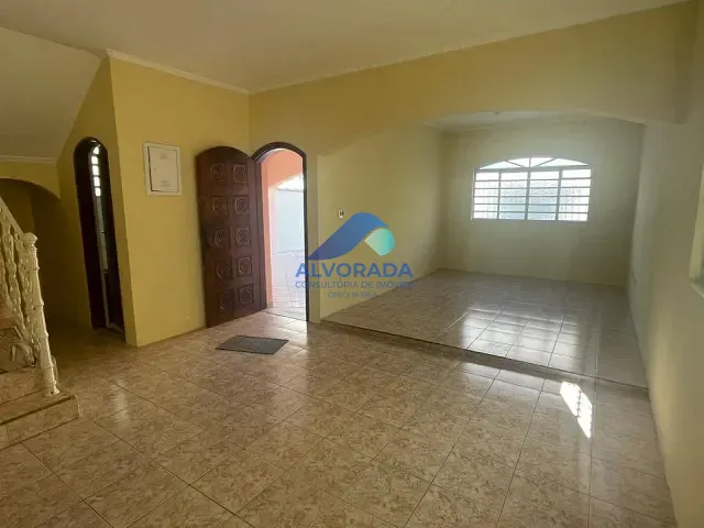 Sobrado com 250m² 6 quartos e 6 banheiros, à venda ou para alugar, no bairro Jardim das Indústrias em São José dos Campos