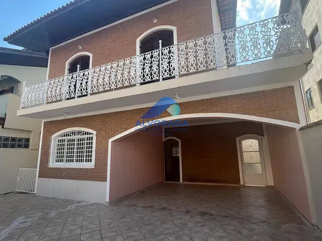 Sobrado com 250m² 6 quartos e 6 banheiros, à venda ou para alugar, no bairro Jardim das Indústrias em São José dos Campos