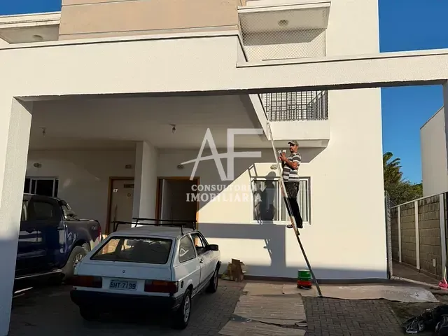 Sobrado 3 quartos e 3 banheiros, à venda ou para alugar, no bairro Vila Areao em Taubaté