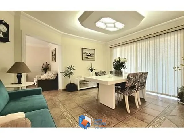 Sobrado com 281m² 5 quartos e 6 banheiros, à venda, no bairro Jardim em Santo André