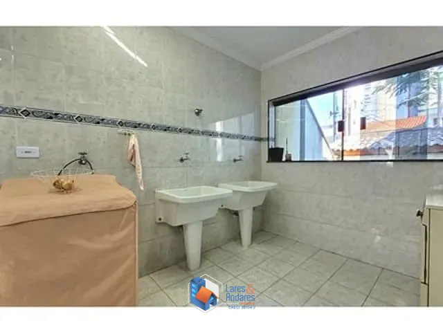 Sobrado com 281m² 5 quartos e 6 banheiros, à venda, no bairro Jardim em Santo André