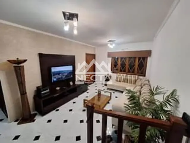 Sobrado com 182m² 2 quartos e 4 banheiros, à venda, no bairro Sumaré em Caraguatatuba