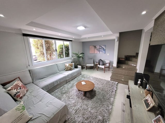 Sobrado 3 quartos e 4 banheiros, à venda, no bairro Vila Carrão em São Paulo