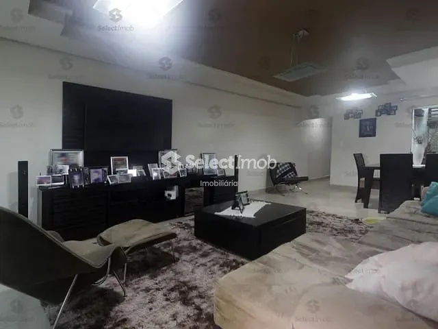 Sobrado com 340m² 4 quartos e 2 banheiros, à venda, no bairro Vila Alpina em Santo André