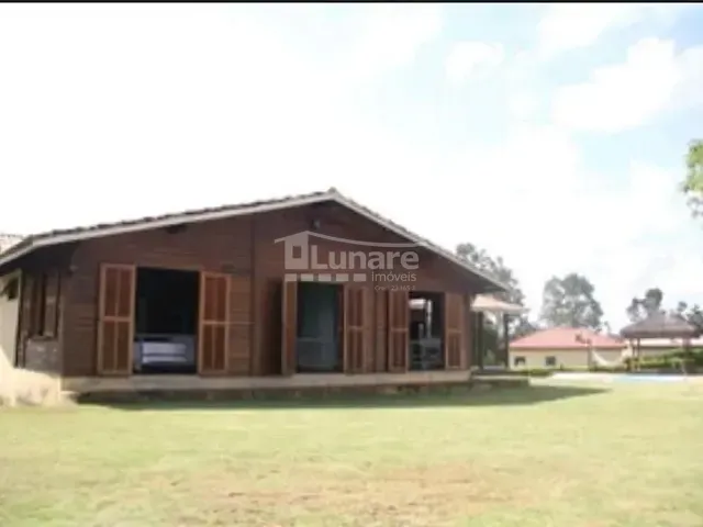 Sobrado com 1268m² 5 quartos e 2 banheiros, à venda, no bairro Fazenda Paião (Alpes de Guararema) em Guararema