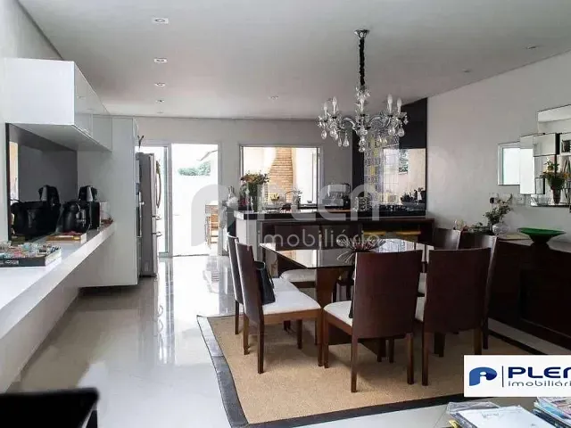 Sobrado com 450m² 3 quartos e 4 banheiros, à venda, no bairro Vila Mariza Mazzei em São Paulo