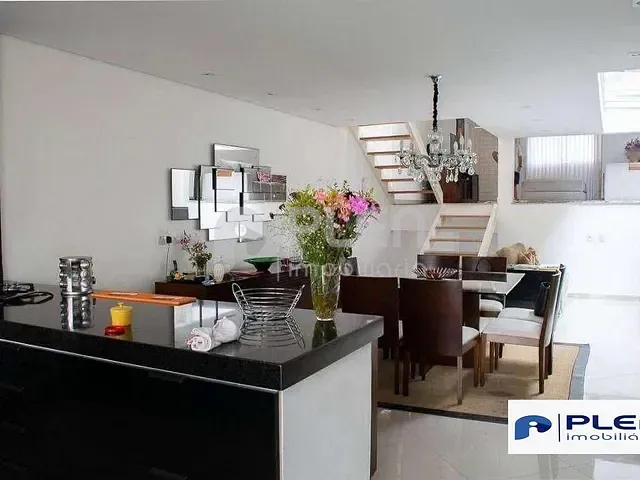 Sobrado com 450m² 3 quartos e 4 banheiros, à venda, no bairro Vila Mariza Mazzei em São Paulo