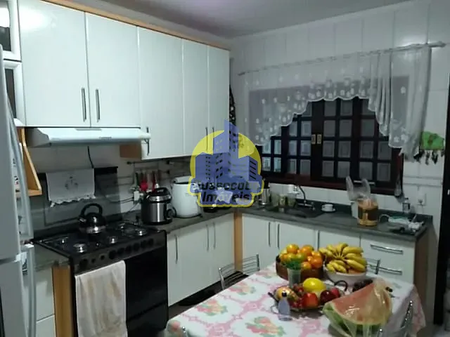 Sobrado com 125m² 3 quartos e 2 banheiros, à venda, no bairro Jaguaribe em Osasco