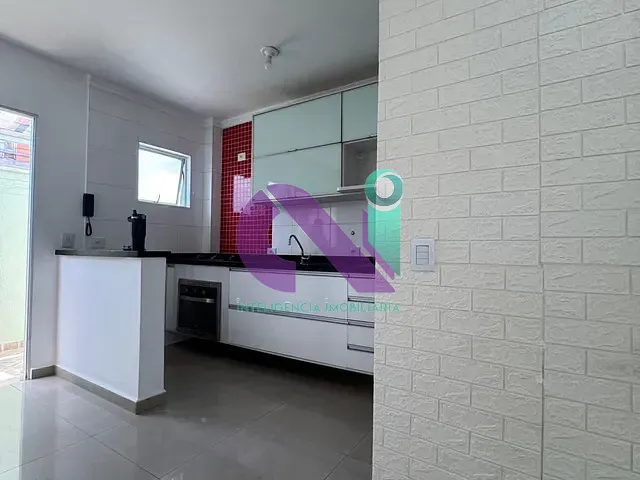 Sobrado 2 quartos e 1 banheiro, para alugar, no bairro Quitaúna em Osasco