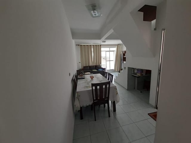 Sobrado com 178m² 4 quartos e 4 banheiros, à venda, no bairro Pestana em Osasco