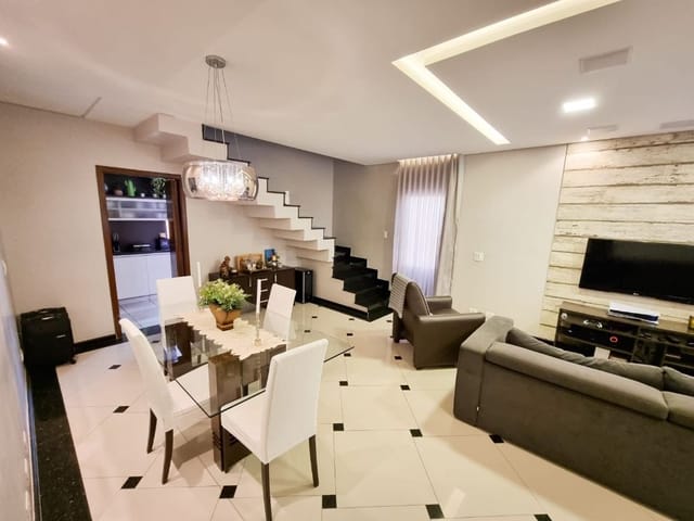 Foto do Sobrado - Sobrado com 3 dormitórios à venda, 156 m² por R$ 660.000,00 - Jardim Santa Maria - Jacareí/SP | RUSSI IMÓVEIS