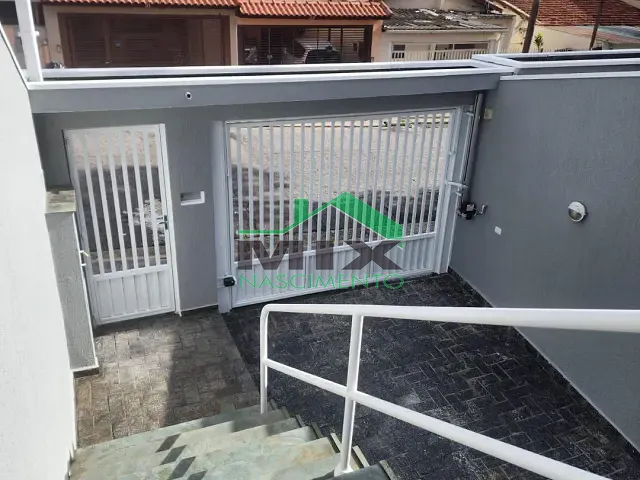 Sobrado com 202m² 3 quartos e 4 banheiros, à venda ou para alugar, no bairro Vila Floresta em Santo André