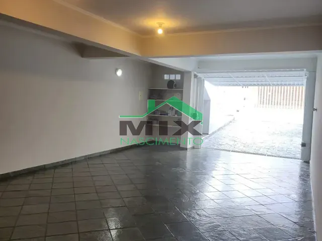 Sobrado com 202m² 3 quartos e 4 banheiros, à venda ou para alugar, no bairro Vila Floresta em Santo André