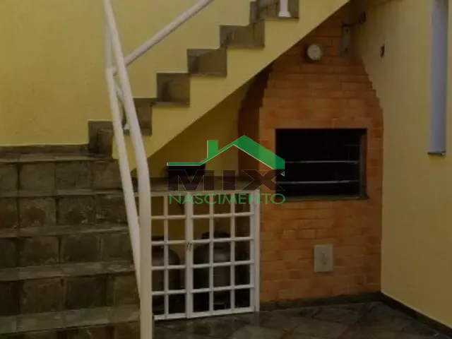 Sobrado com 202m² 3 quartos e 4 banheiros, à venda, no bairro Vila Floresta em Santo André