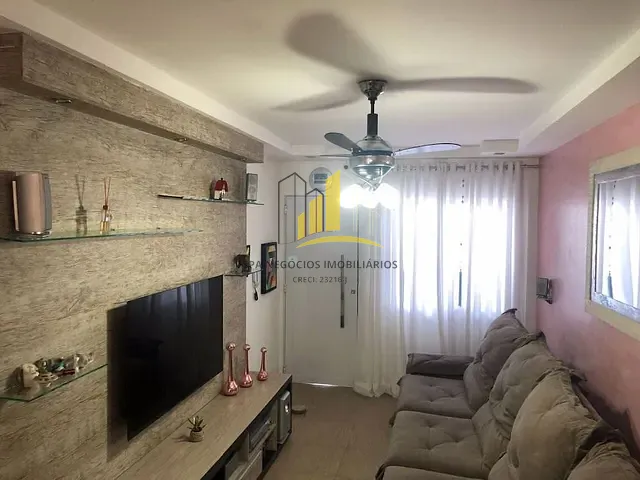 Sobrado 3 quartos e 2 banheiros, à venda, no bairro Vila São Geraldo em São Paulo