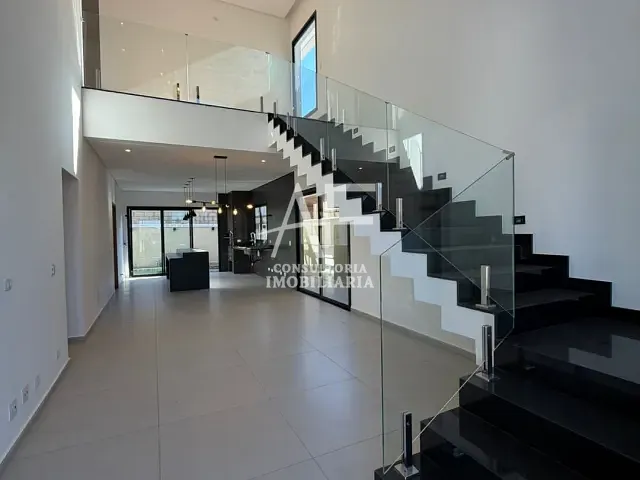Sobrado com 250m² 4 quartos e 6 banheiros, à venda, no bairro Loteamento Pinheiros de Tremembé em Tremembé