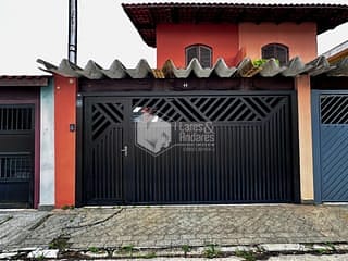Foto do Sobrado-Sobrado para venda em Jardim dos Lagos com 3 quartos, sendo 1 suíte, 192m²
