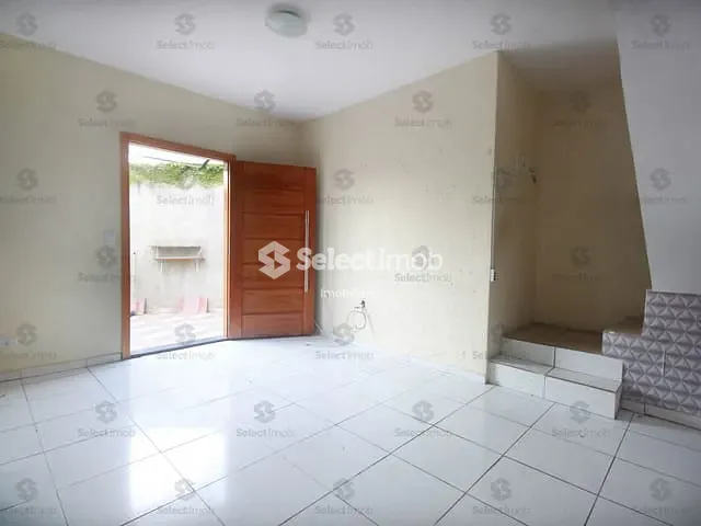 Sobrado com 120m² 2 quartos e 1 banheiro, à venda, no bairro Jardim Miranda D'Aviz em Mauá