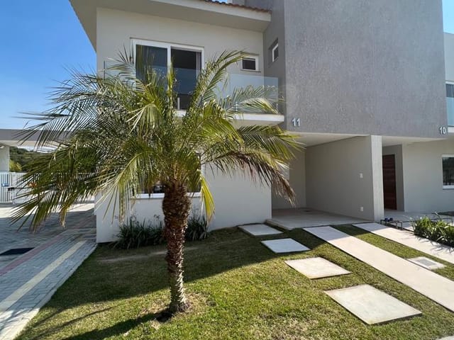 Casa com 235m² 3 quartos e 1 banheiro, à venda, no bairro Areal em Pelotas