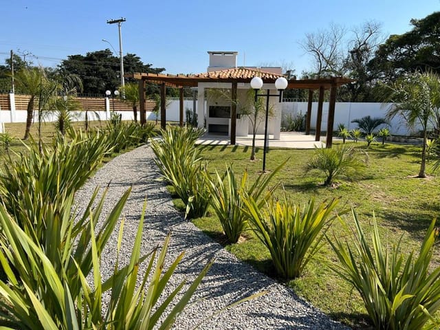 Casa com 235m² 3 quartos e 1 banheiro, à venda, no bairro Areal em Pelotas