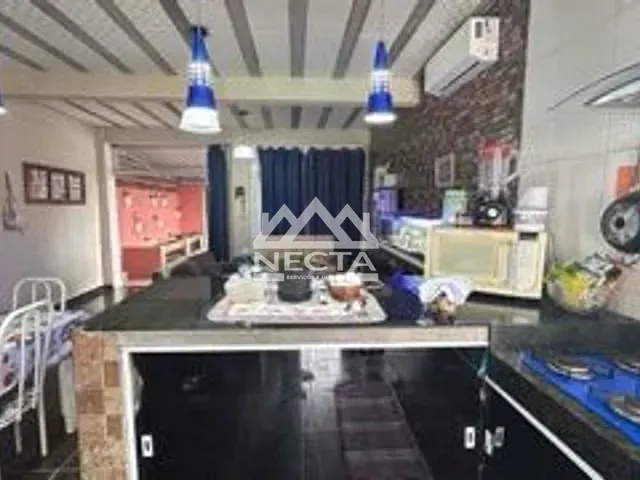 Sobrado com 203m² 3 quartos e 3 banheiros, à venda, no bairro Morro do Algodão em Caraguatatuba