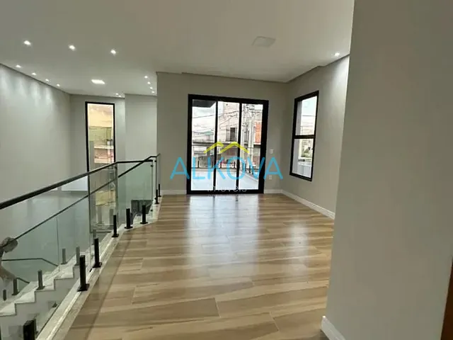 Sobrado com 250m² 3 quartos e 3 banheiros, à venda, no bairro Residencial Colinas em Caçapava