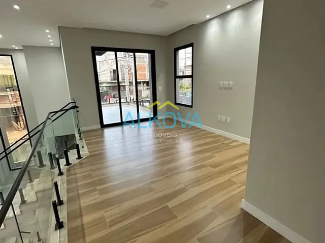 Sobrado com 250m² 3 quartos e 3 banheiros, à venda, no bairro Residencial Colinas em Caçapava