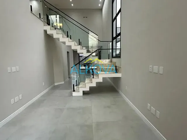 Sobrado com 250m² 3 quartos e 3 banheiros, à venda, no bairro Residencial Colinas em Caçapava