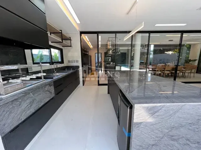 Sobrado com 675m² 5 quartos e 7 banheiros, à venda, no bairro Riviera de São Lourenço em Bertioga