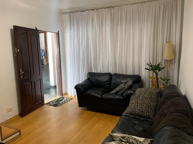 Sobrado com 250m² 4 quartos e 3 banheiros, à venda, no bairro Jardim Elvira em Osasco