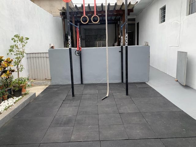 Sobrado com 250m² 4 quartos e 3 banheiros, à venda, no bairro Jardim Elvira em Osasco