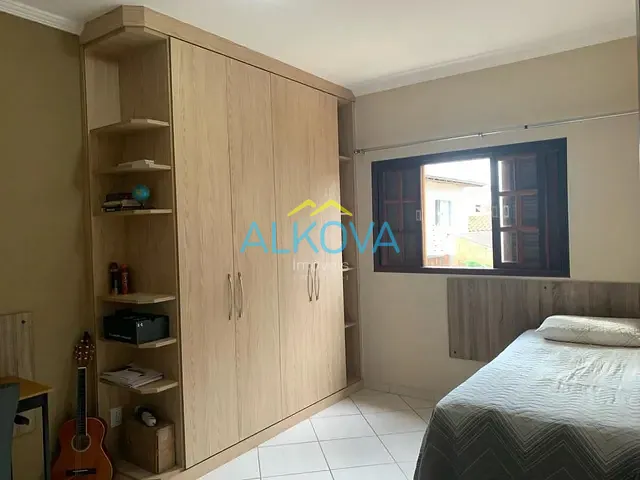Sobrado com 153m² 4 quartos e 3 banheiros, à venda, no bairro Residencial Bosque dos Ipês em São José dos Campos