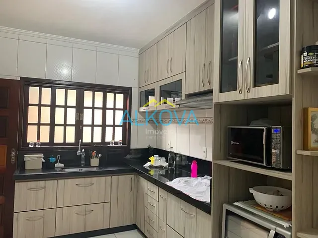 Sobrado com 153m² 4 quartos e 3 banheiros, à venda, no bairro Residencial Bosque dos Ipês em São José dos Campos