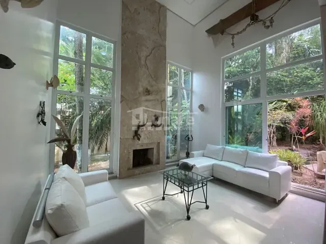 Sobrado com 512m² 5 quartos e 7 banheiros, à venda, no bairro Riviera de São Lourenço em Bertioga