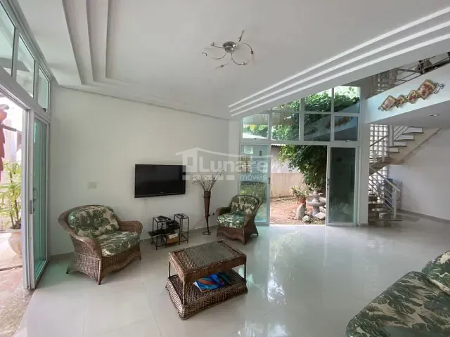 Sobrado com 512m² 5 quartos e 7 banheiros, à venda, no bairro Riviera de São Lourenço em Bertioga