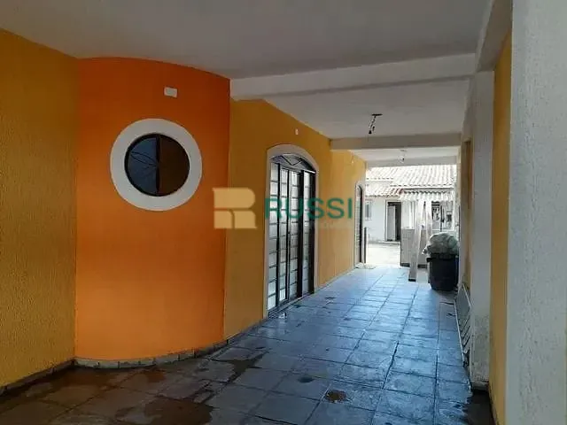Sobrado com 300m² 4 quartos e 3 banheiros, à venda, no bairro Jardim Colonial em São José dos Campos