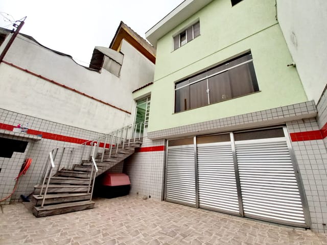Sobrado com 240m² 4 quartos e 5 banheiros, à venda, no bairro Jardim Maria Estela em São Paulo