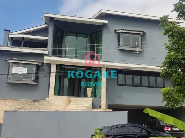 Sobrado com 500m² 5 quartos e 6 banheiros, à venda, no bairro Vila Zezé em Jacareí