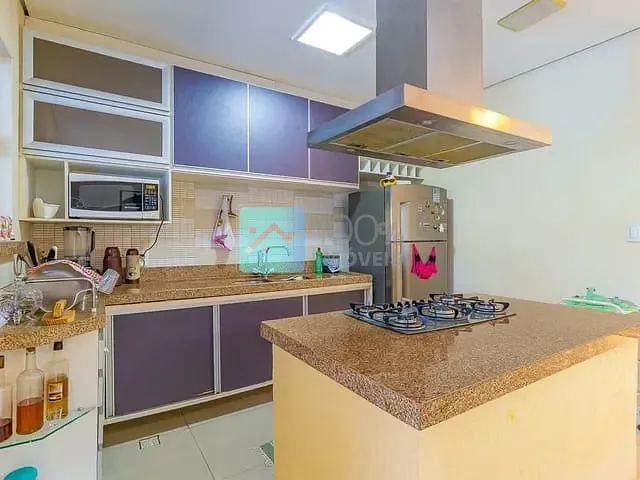 Sobrado com 145m² 3 quartos e 3 banheiros, à venda, no bairro Jardim Minas Gerais em São José dos Campos