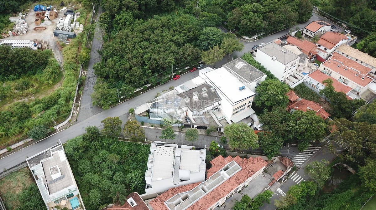 Sobrado à venda com 5 quartos, 136m² - Foto 49