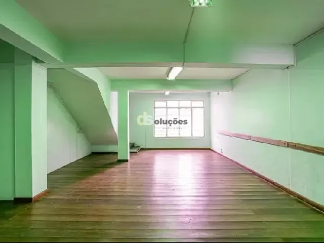 Sobrado à venda ou para alugar, no bairro Vila Pompéia em São Paulo