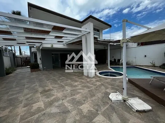 Sobrado com 310m² 3 quartos e 3 banheiros, à venda, no bairro Indaiá em Caraguatatuba