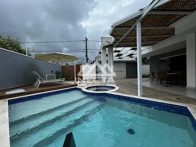 Sobrado com 310m² 3 quartos e 3 banheiros, à venda, no bairro Indaiá em Caraguatatuba