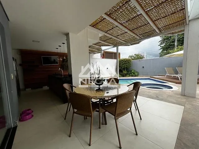 Sobrado com 310m² 3 quartos e 3 banheiros, à venda, no bairro Indaiá em Caraguatatuba