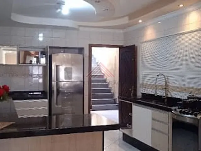 Sobrado com 150m² 3 quartos e 2 banheiros, à venda, no bairro Jardim Zaira em Mauá
