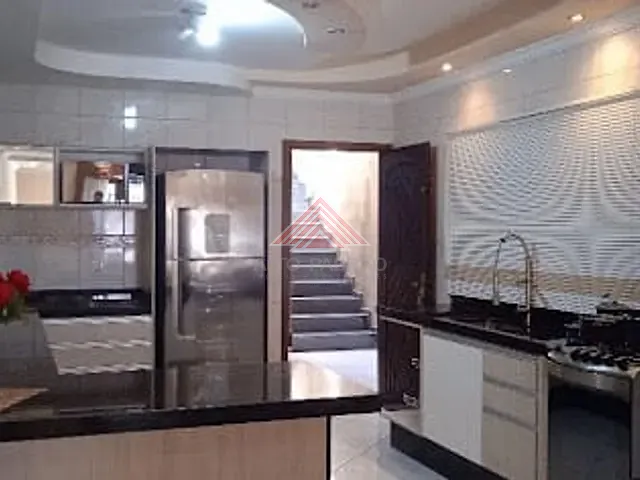 Sobrado com 150m² 3 quartos e 2 banheiros, à venda, no bairro Jardim Zaira em Mauá