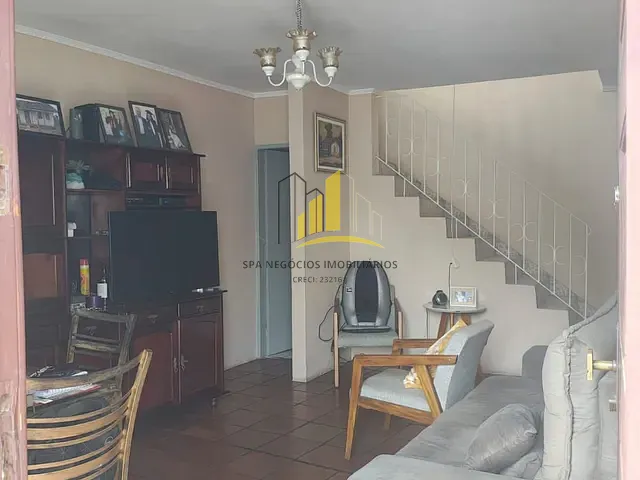 Sobrado 2 quartos e 2 banheiros, à venda, no bairro Vila Araguaia em São Paulo