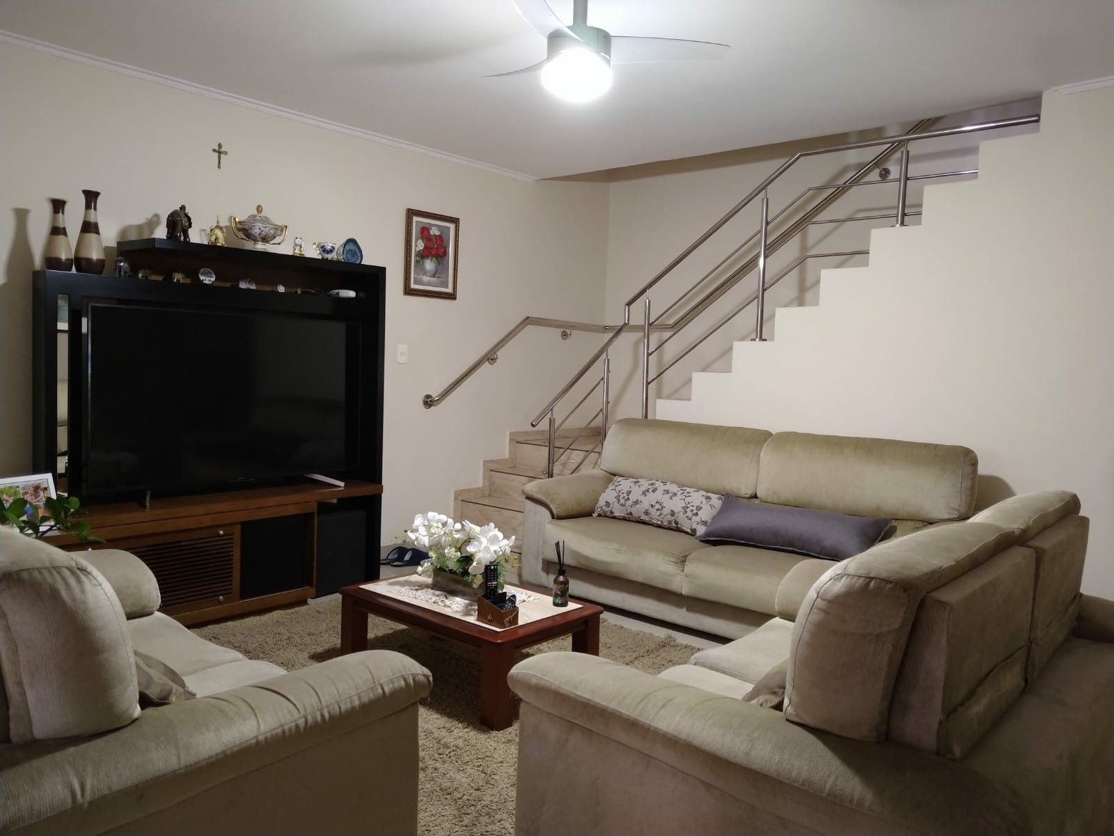 Sobrado à venda 2 Quartos, 2 Vagas, 100M², Vila Arapuã, São Paulo - SP